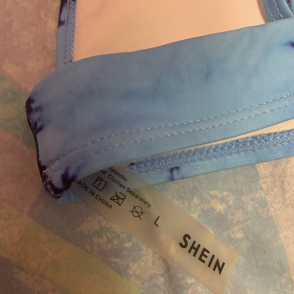 Blue tie - dyed bathing suit top bought from shein - Picture 3 of 4